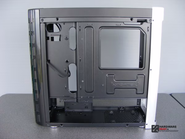 Bitfenix Pandora Window (37)
