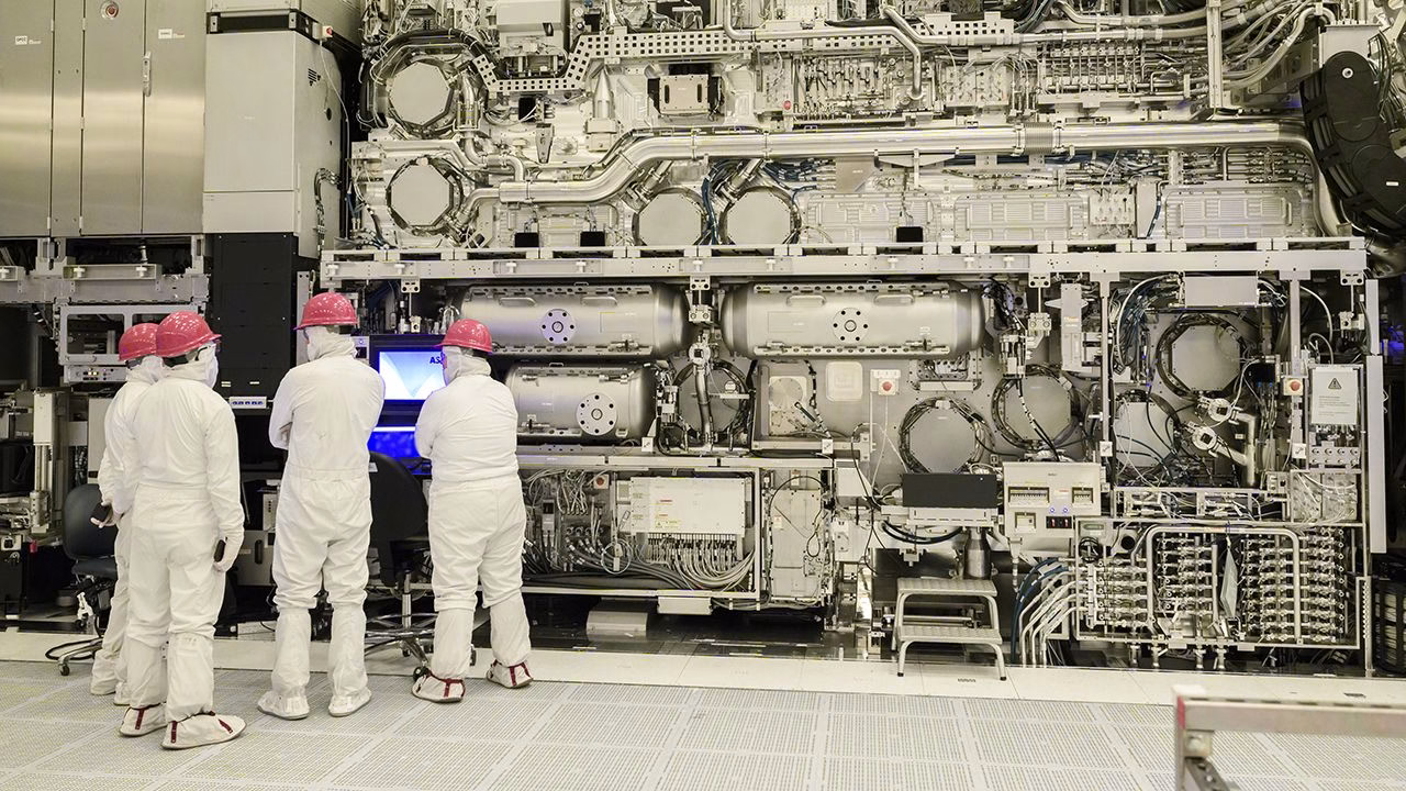 Intel supera il milione di wafer prodotti con litografia High-NA EUV